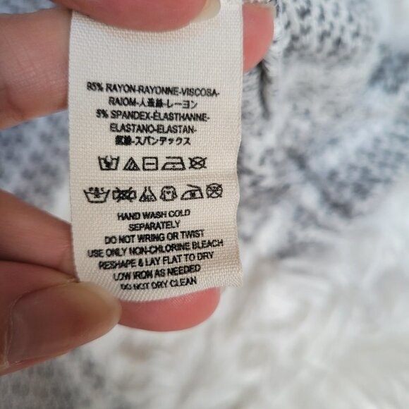 We the Free Split Back Henley Oversized Raw Hem Top - Size S - Picture 9 of 13